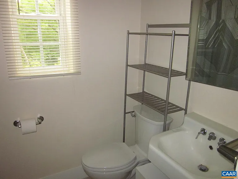 1962 Lewis Mountain Rd #2 — Photo 12
