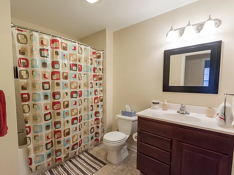 East Bay II Apartments — Photo 49
