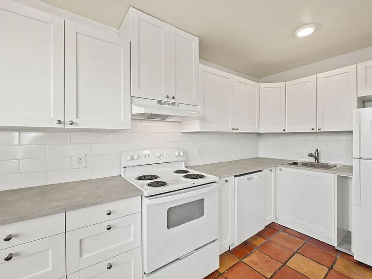 Newly upgraded kitchen.