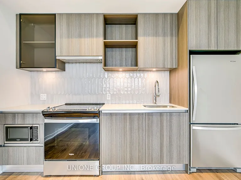405 Dundas St W #336 — Photo 7