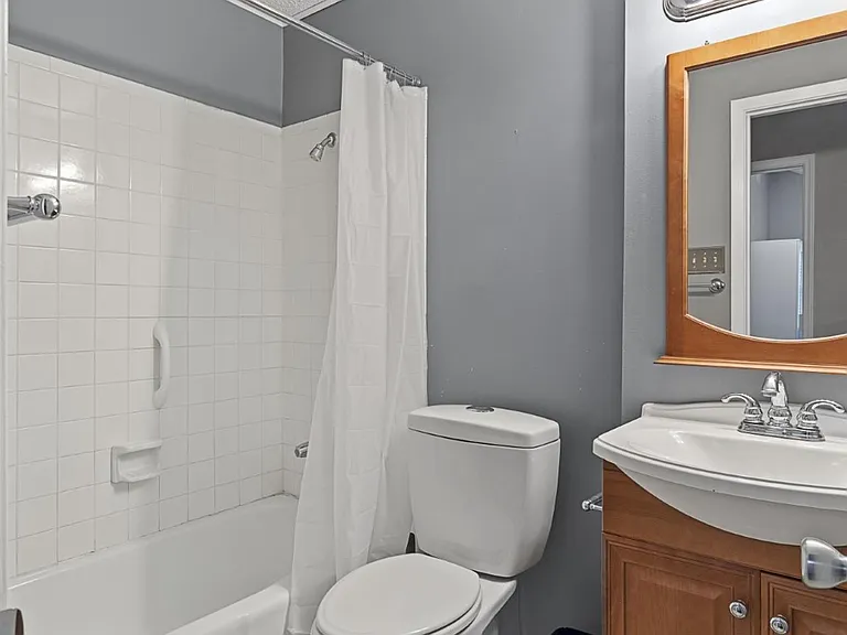 1705 Cushing Park Dr — Photo 19