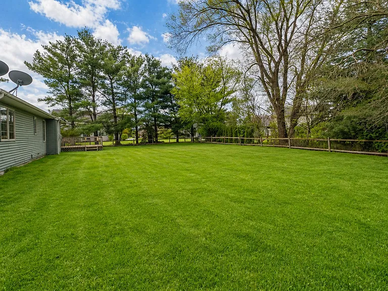 51225 Brandychase W — Photo 25