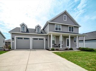 317 Chads Xing, Verona, WI 53593