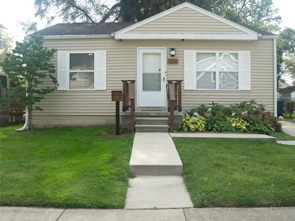 1206 Rosewood St, Ferndale, MI 48220