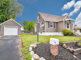 22 1st St, Worcester, MA 01602