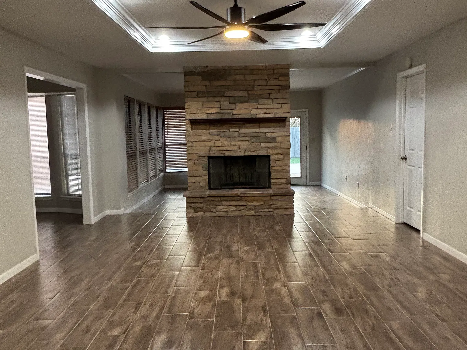 3 bed, 1804 sqft, $1,995 — Photo 1