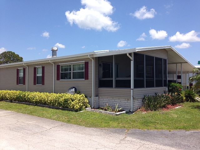 1st image of 564 Plymouth St