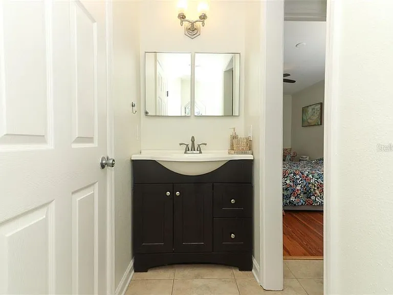 1442 Palm Ave — Photo 4