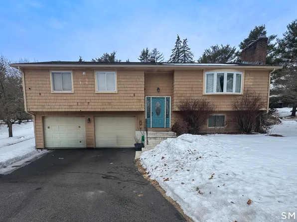 1 Yellow Wood Street, Middletown, CT 06457