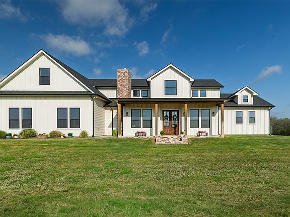 3rd image of 338 County Road 4223