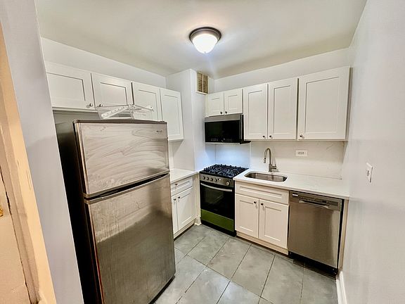 4th image of 14415 41st Ave #6B