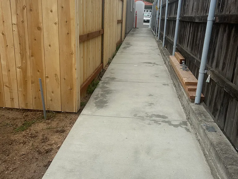 238 N Drexel Ave — Photo 28