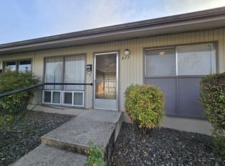877 NE Alameda Ave, Roseburg, OR