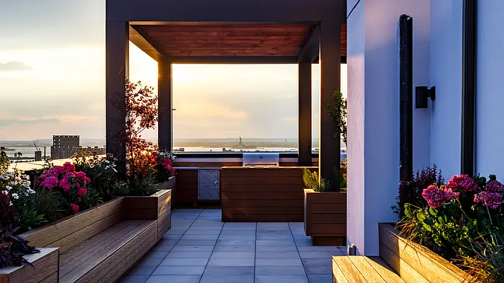 Rented by Nooklyn NYC LLC | media 42