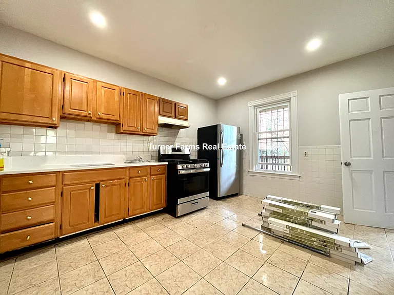 22 Humphreys St #1A — Photo 18