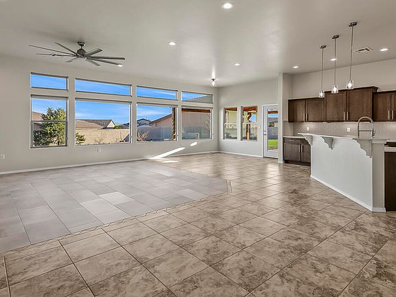 4th image of 1800 Blanca Peak Trl NE