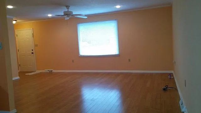 3 bed, 2.0 bath, 1426 sqft, $1,600 — Photo 4