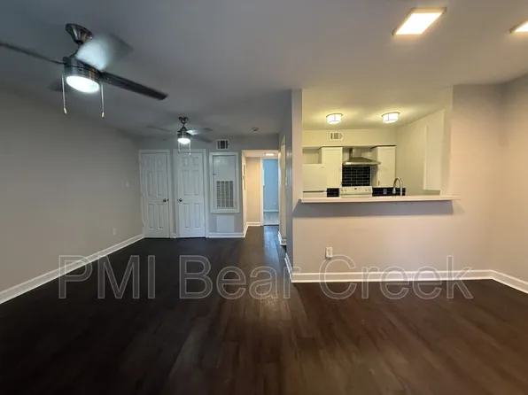 1824 Thonig Rd Unit 10, Houston, TX 77055