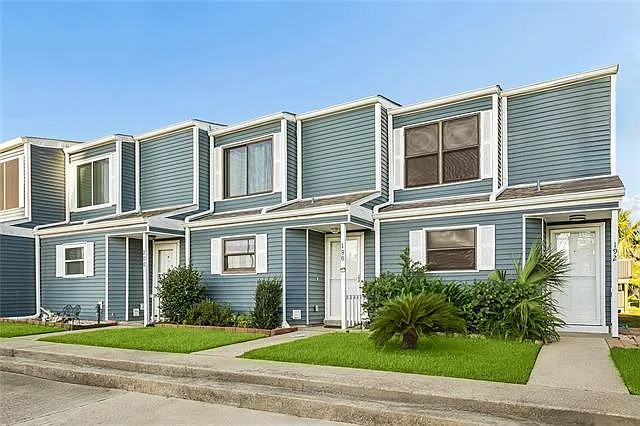 192 Marina Dr #B — Photo 1