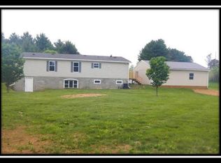 1270 Flag Dale Rd NW, Junction City, OH 43748