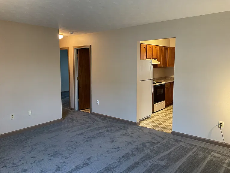 292 Summit St — Photo 4