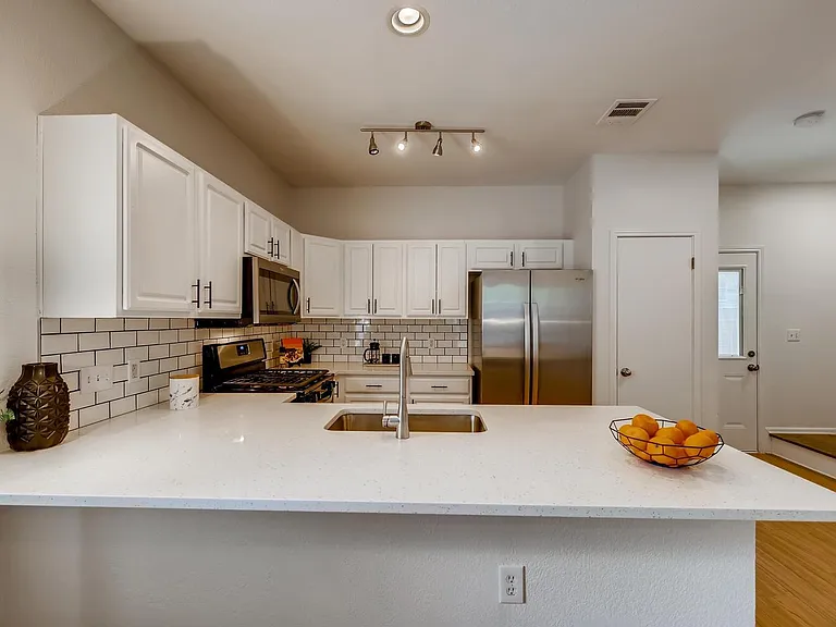1206 Maple Ave #B — Photo 5