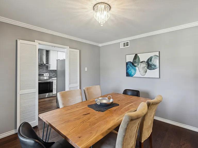 1819 Auburn Dr — Photo 13