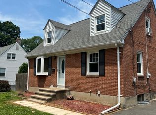 30 Rood Ave, Windsor, CT 06095