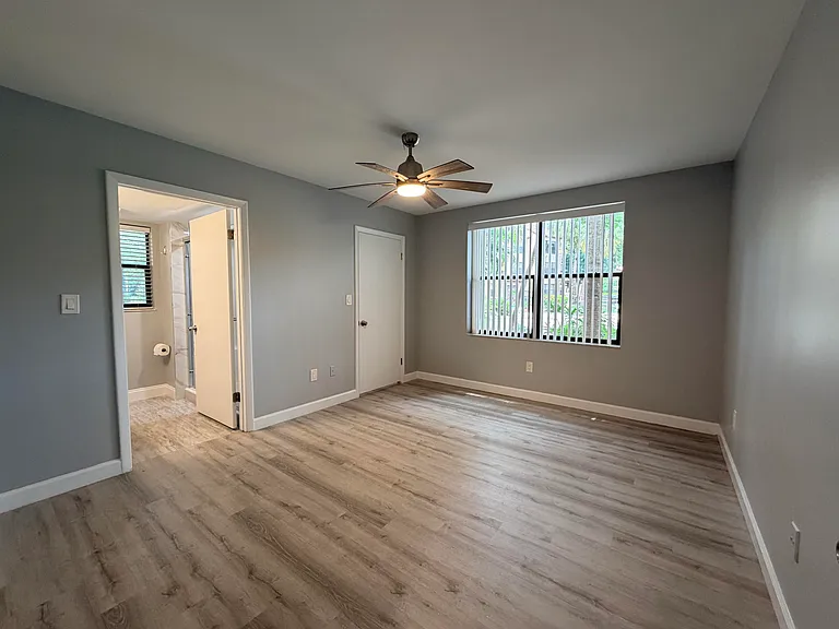 4501 W McNab Rd #11 — Photo 23