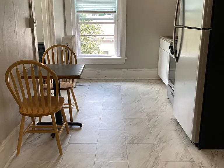 308 E Seneca St — Photo 19