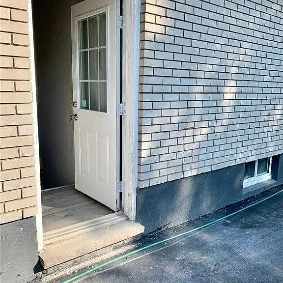 11 Michael Ave #LOWER — Photo 9