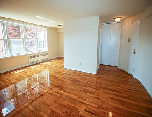 Rented by SW Queens Mezzanine | media 12