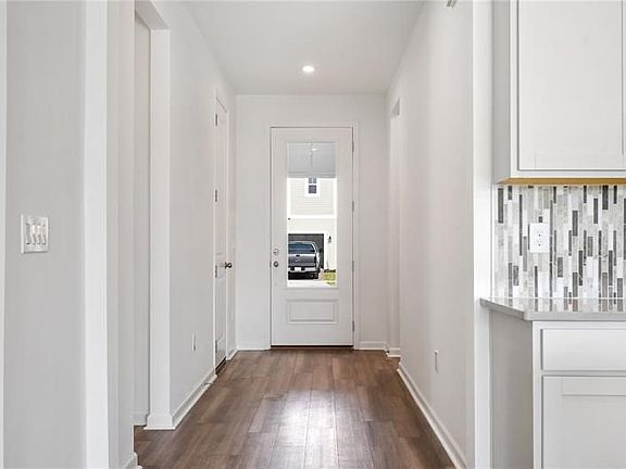 3rd image of 2098 Valencia Blossom St