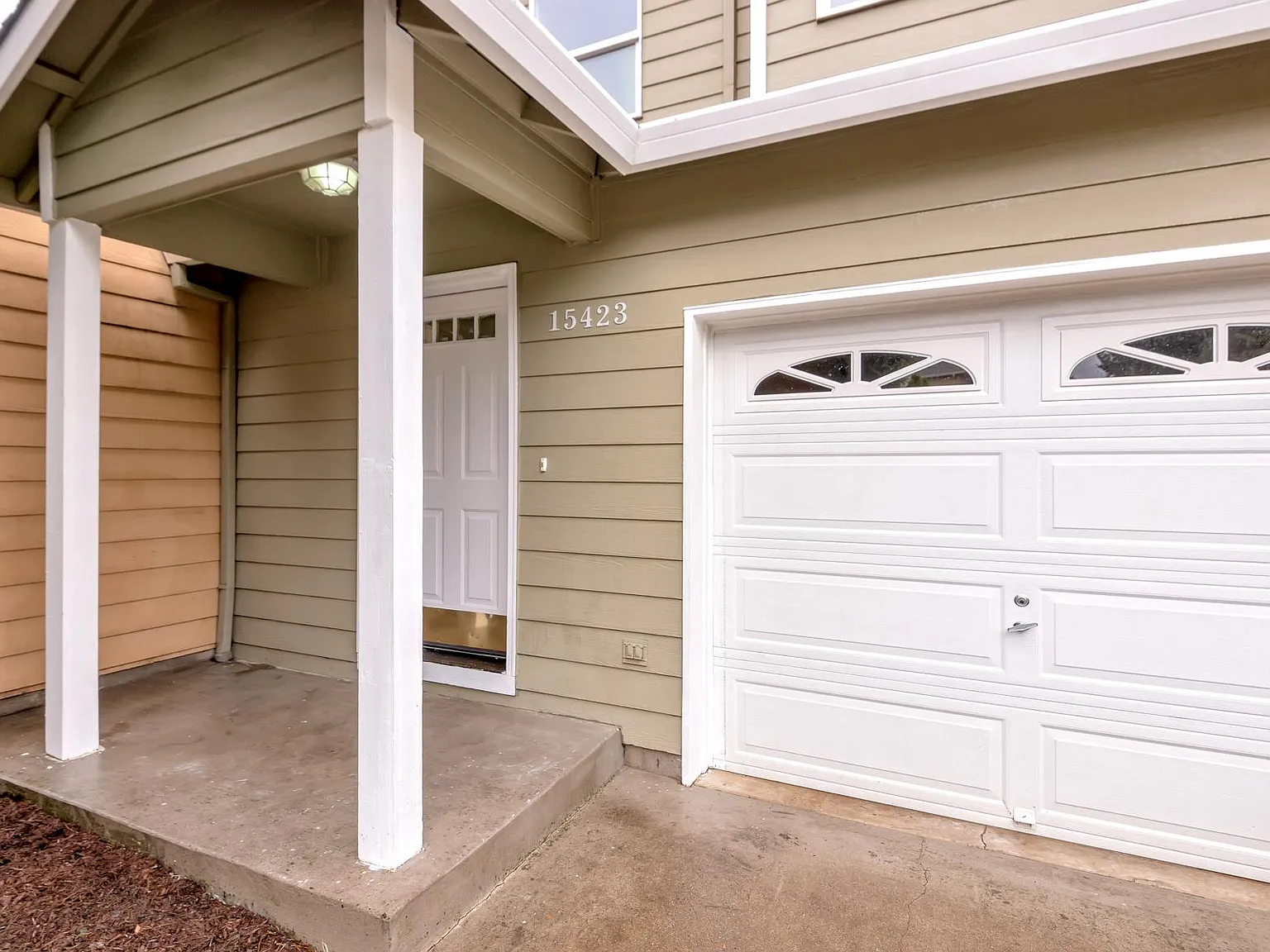 15423 NE Alton St — Photo 2