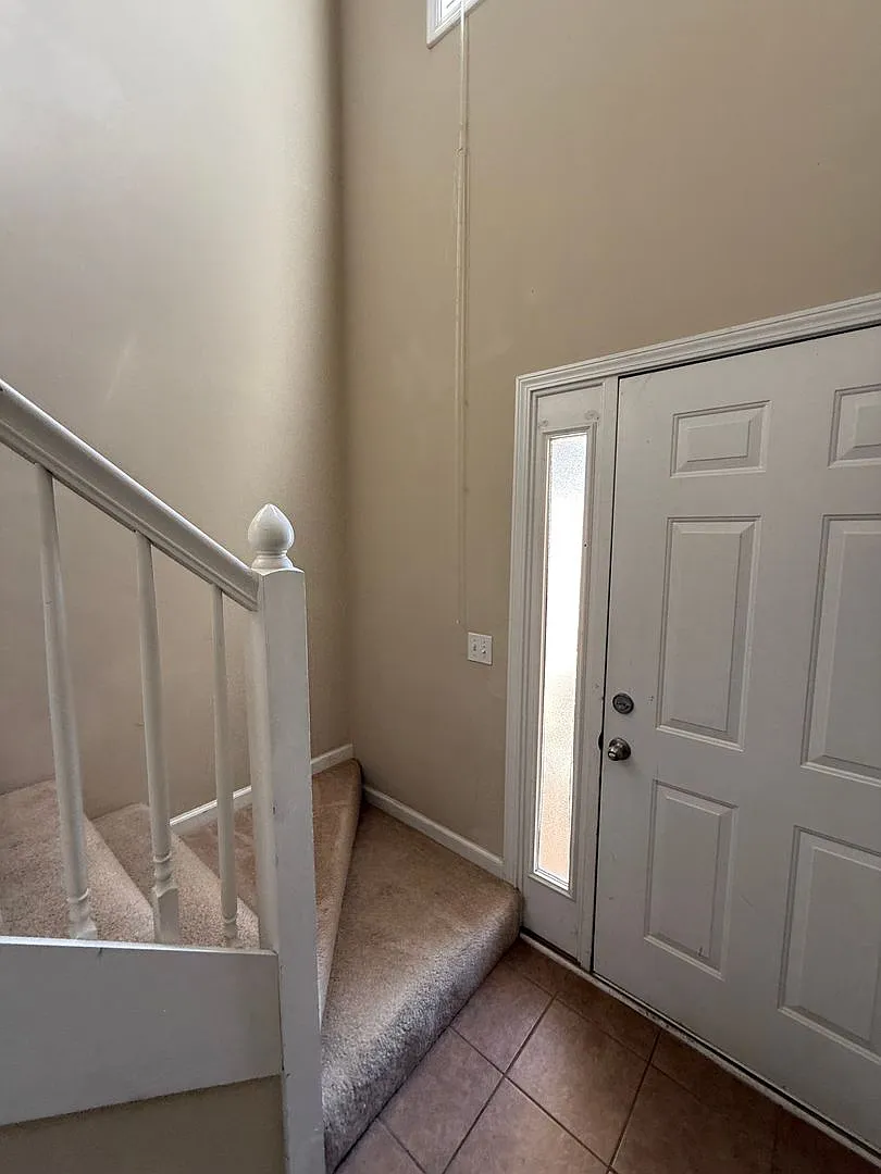 115 Wakefield Way — Photo 3