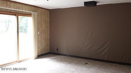 3rd image of 8844 N 27th Ave
