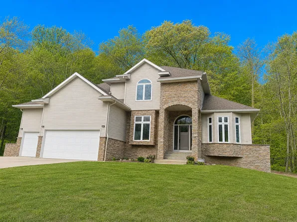 7000 Halifax Ln NW, Rochester, MN 55901