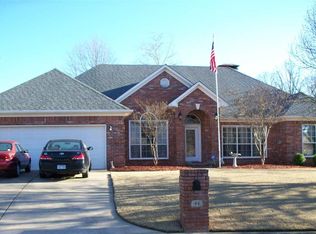 44 Ouachita Dr, Maumelle, AR 72113