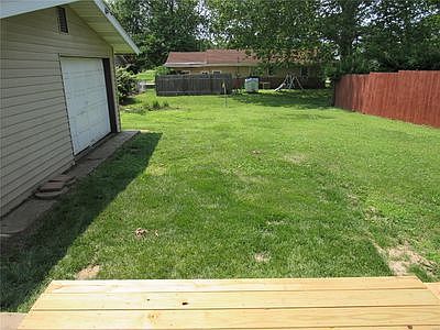 5th image of 3251 Westchester Dr