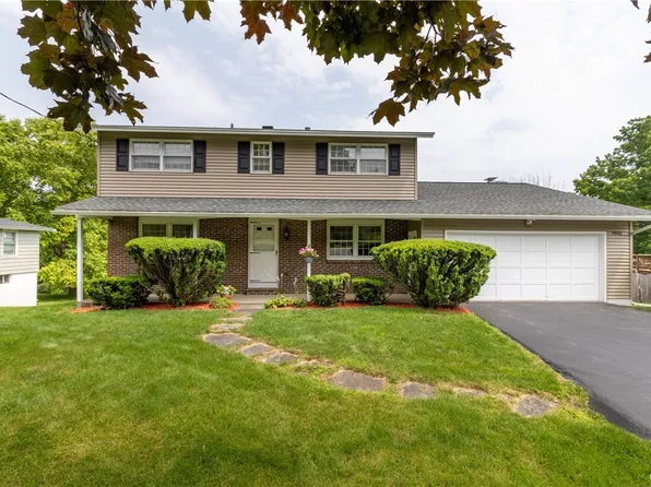 7901 Salt Springs Rd, Fayetteville, NY 13066