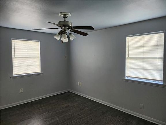 3rd image of 4675 Viola St