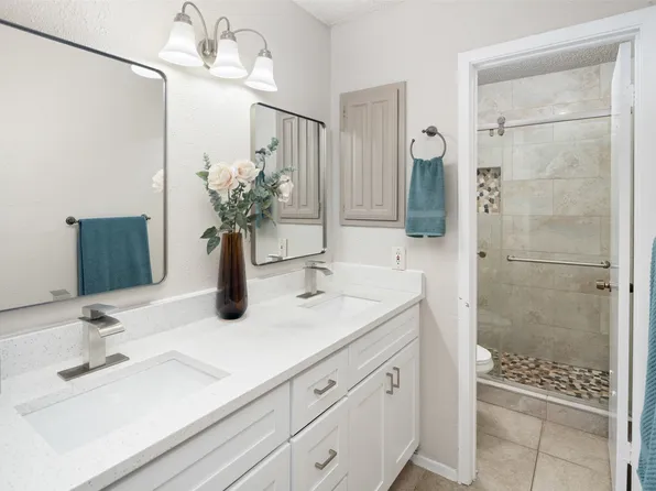 333 Melrose Dr APT 22D, Richardson, TX 75080