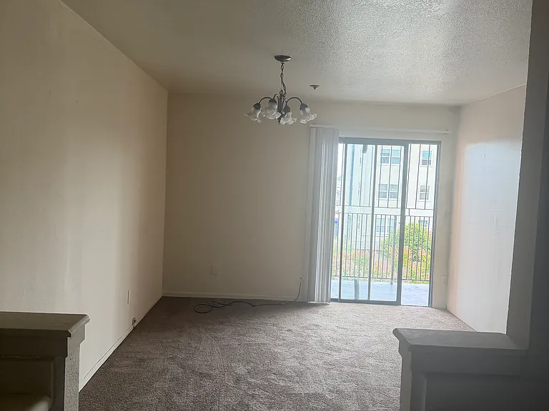 1300 Bissell Ave #205 — Photo 4