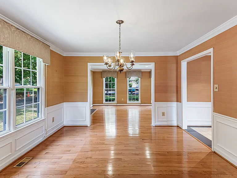 7416 Royal Dominion Dr — Photo 17