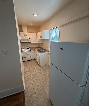 4th image of 5801 Morton St