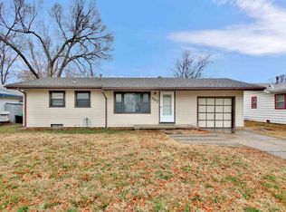 357 W 5th St, Haysville, KS 67060