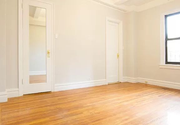 3rd image of 133 W 71st St APT 1A