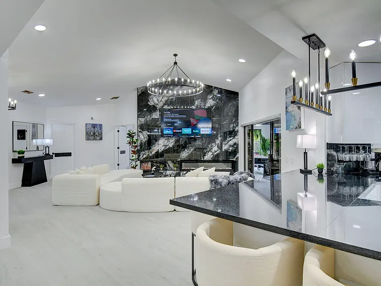 13302 Doubletree Cir — Photo 12