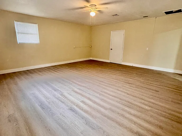 3112 SE 1st Pl — Photo 15