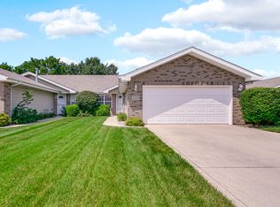 1220 W 82nd Ave, Merrillville, IN 46410